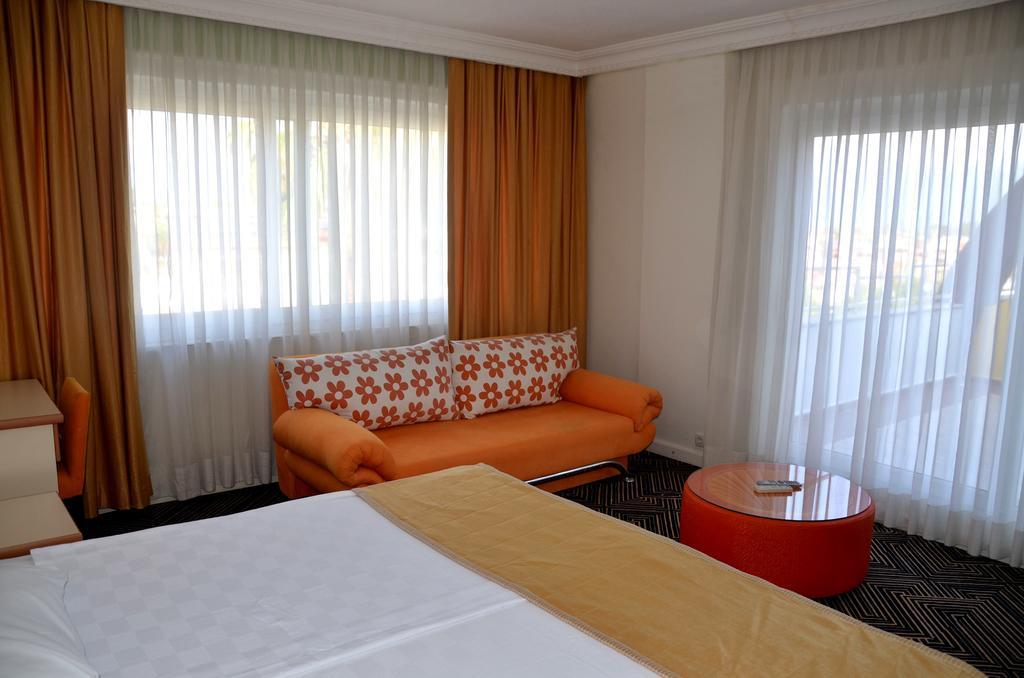 Orient Resort Hotel Fethiye Room photo